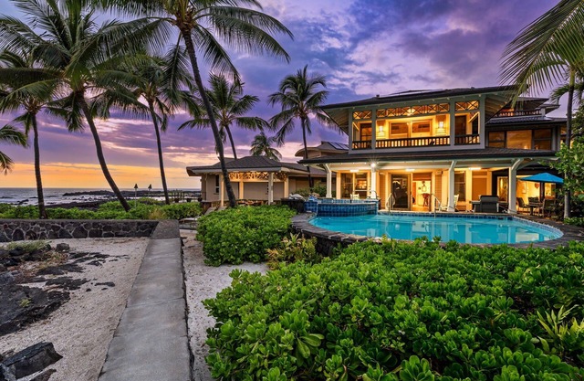 🏖️Gorgeous Ocean Front Estate | Gated Community | Walk to Town