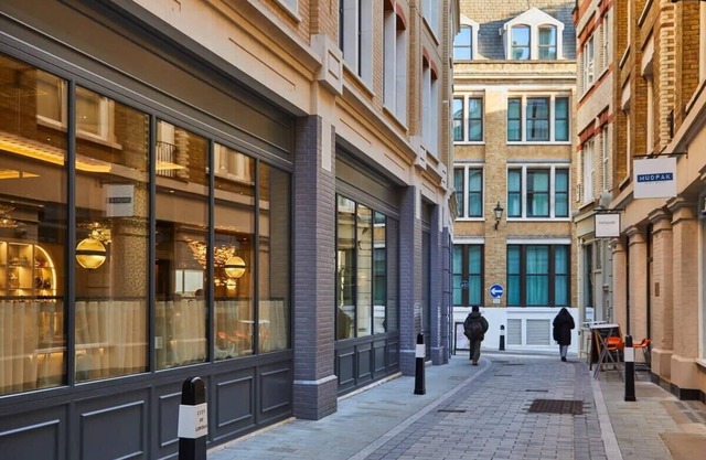 Gorgeous Studio Near London Bridge