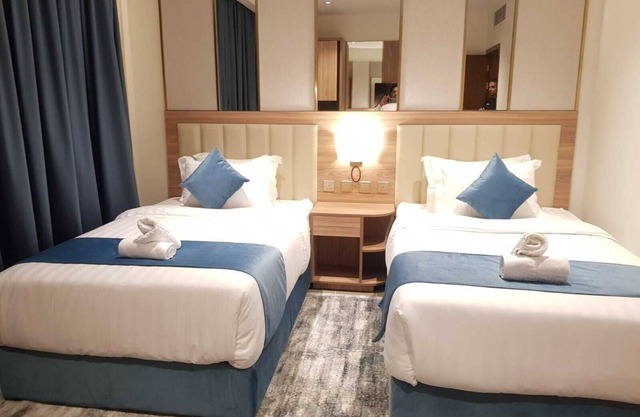 grand view hotel almarwa