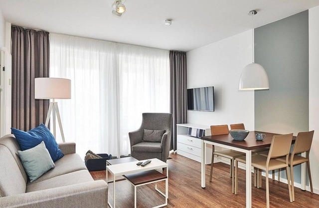 Great apartment close to the beach with two balconies incl. use of swimming pool & sauna