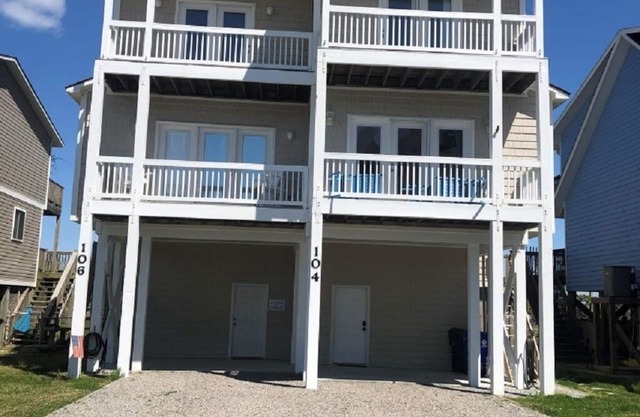 Great views from four different decks of both ocean and Intracoastal Waterway