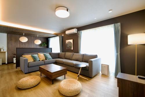 Green Hills Sapporo 5 bedroom 10 beds 2 bath 2 free parking spaces