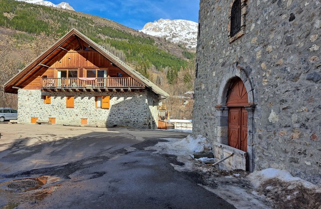 Ground floor supplex in quiet village