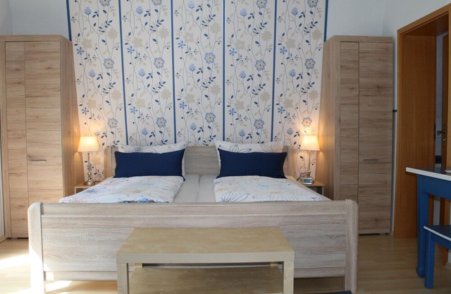 Guest room 2 - Apartments tile
