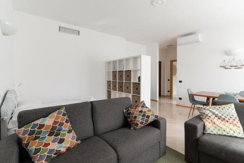 GuestHost - M1 Pagano Comfortable Apartment Milan