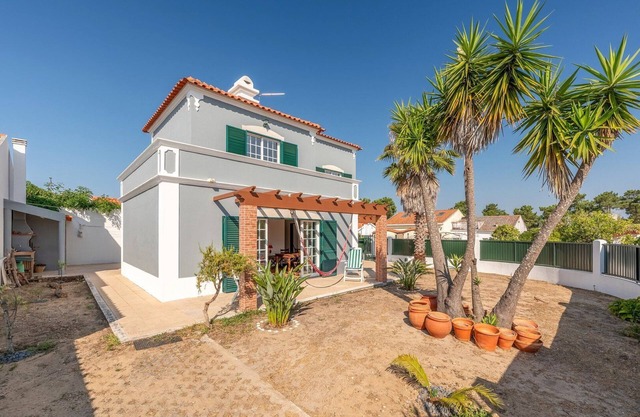 GuestReady - Fantastic family home in Sesimbra