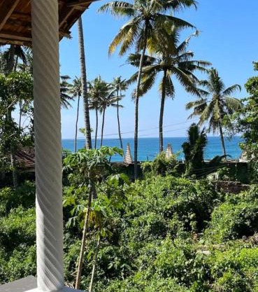 Guru villa near beach