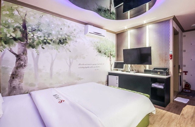 Gwangyang S Self Check-in Motel