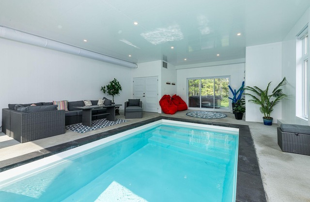 Hôtel à la maison - Le Distinction, piscine et spa
