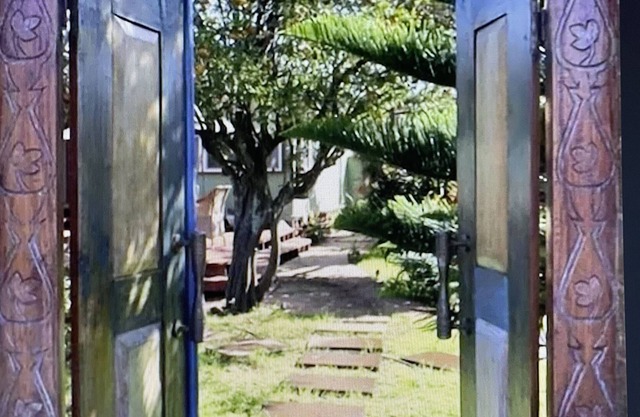Haleiwa Hale in the the heart of Haleiwa Town!