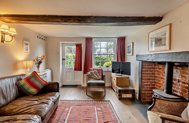 Half Penny's - Two Bedroom House, Sleeps 4