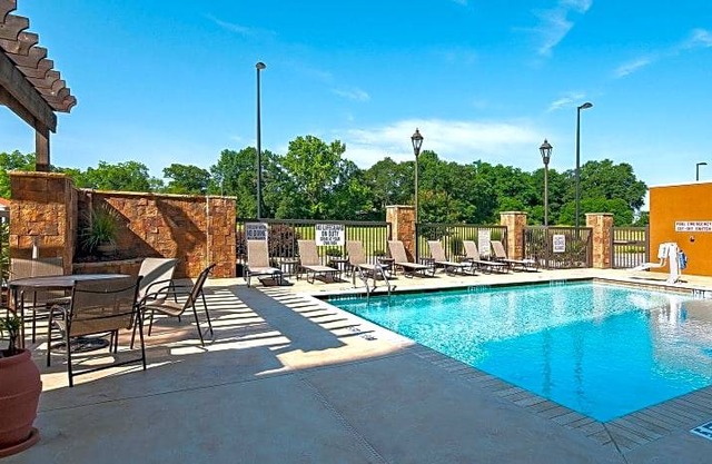Hampton Inn & Suites Seneca-Clemson Area, SC