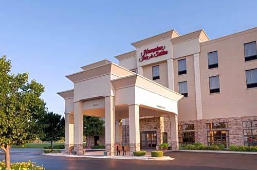 Hampton Inn & Suites Addison