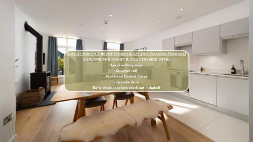 Harbour Lookout, Luxury Family Apt, Sea View and Terrace, 2 Bedrooms,1 Bathroom, Parking