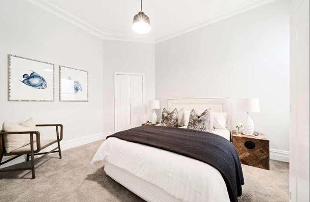 Harbourside Magnifico with Class Views over the Ocean
