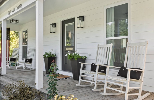 Hargrove House - Charming and Dreamy Retreat on 4 acres in Leiper's Fork