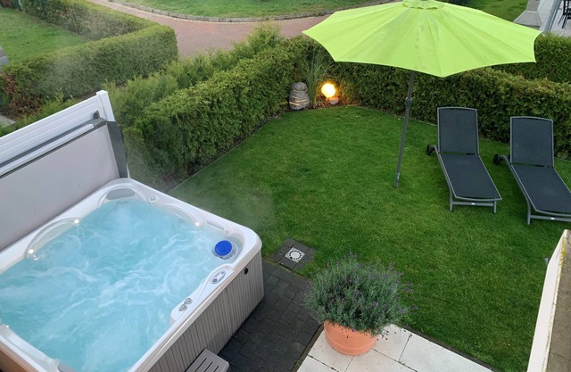 Haus Seeblick Comfort mit Kamin, Außen-whirlpool, Sauna und Eingezäunten Garten