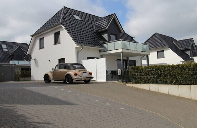 Haus Seeblick Modern retreat