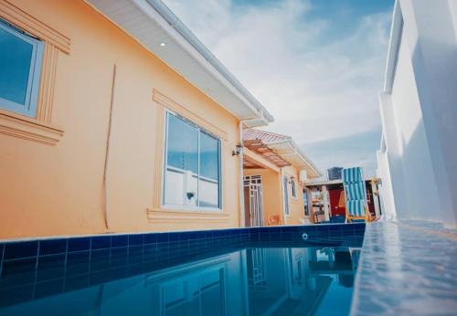 Heavenly ApHEARTment With a Swimming Pool