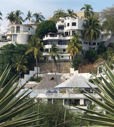 Hermosa casa con Alberca Marina Brisas Villa San Gabriel