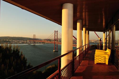 Almada Pousada De Juventude 
