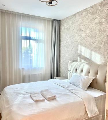 High-end, New, 2 Bedroom at primary location, every comfort you need