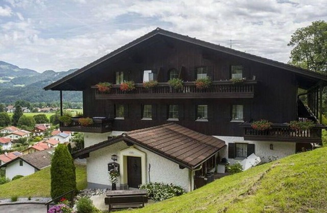Holiday apartment No. 5 Bergschlössl