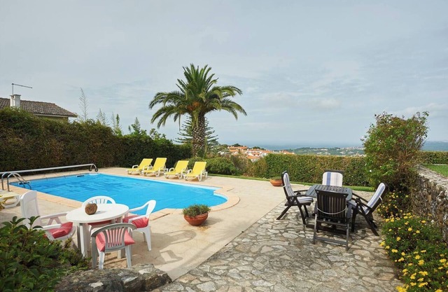 Holiday Home 'Casa Do Moinho' with Sea View, Wi-Fi and Air Conditioning