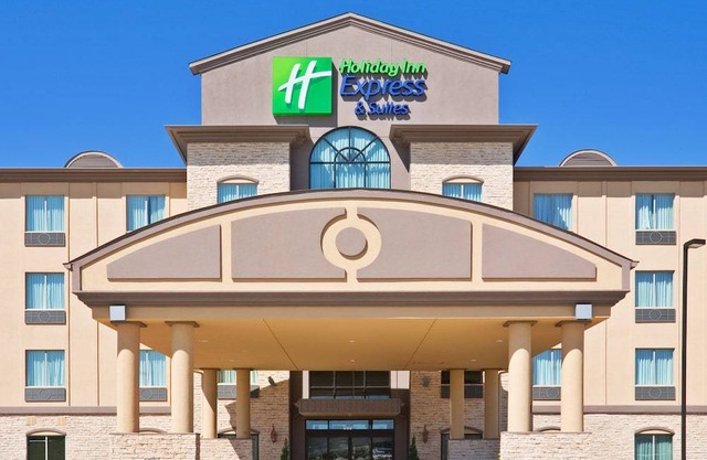 Holiday Inn Express & Suites Dallas Fair Park, an IHG Hotel