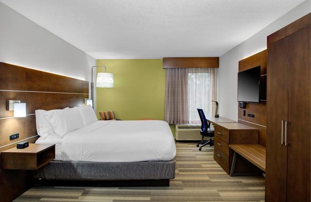 Holiday Inn Express - Chester