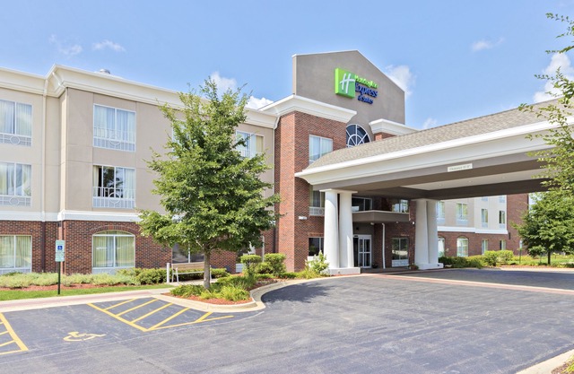 Holiday Inn Express Hotel & Suites Lake Zurich-Barrington, an Ihg Hotel