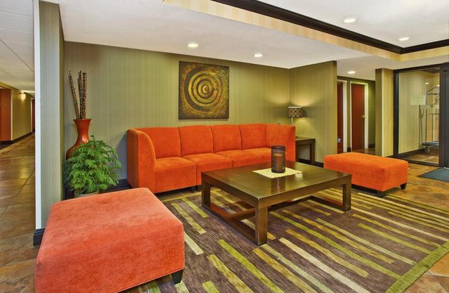 Holiday Inn Express Hotel & Suites Wabash