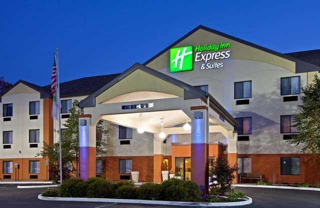 Holiday Inn Express & Suites - Muncie, an Ihg Hotel