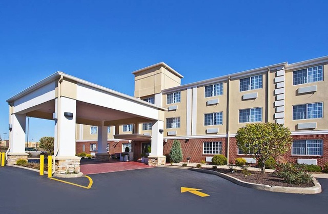 Holiday Inn Express Hotel & Suites Wabash, an IHG Hotel