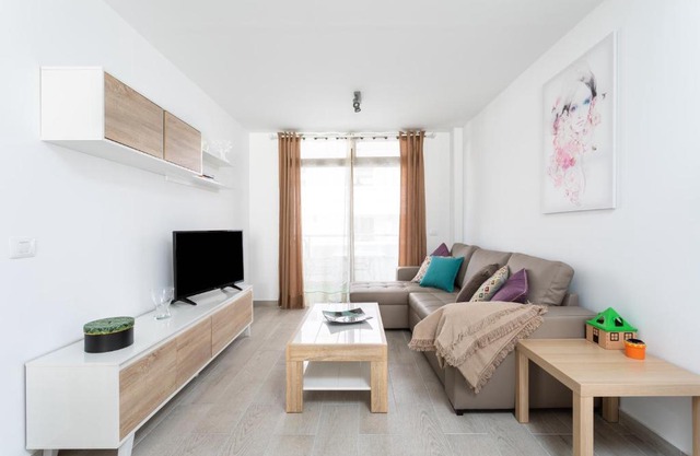 Home2Book Las Américas Bright Apartment
