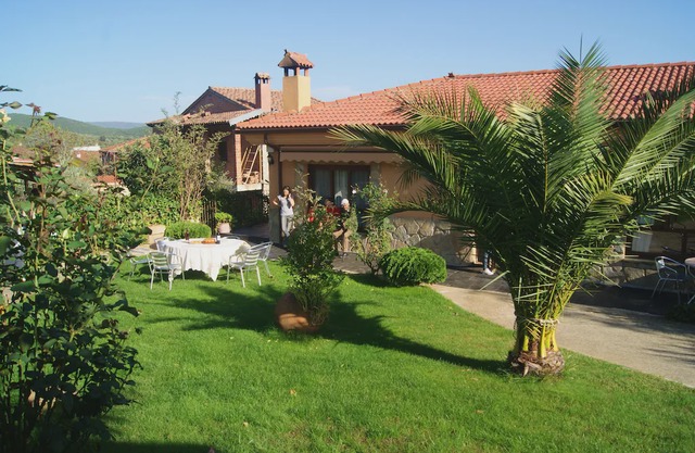 Homerez last minute deal - Nice house with mountain view
