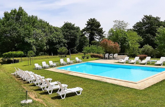 Chambre Piscine Partagée Terrasse Et À Montecarlo 