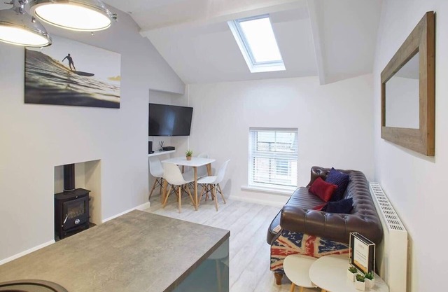 Host & Stay | The Surfer's Loft Apartment
