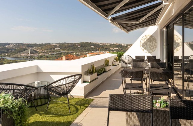 Penedo Da Saudade Suites Hostel 