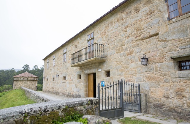Hostel Monasterio de Moraime