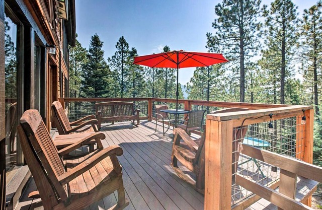 Hot Tub, Game Room Spacious Angel Fire Retreat!