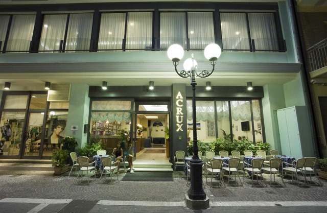 Hotel Acrux