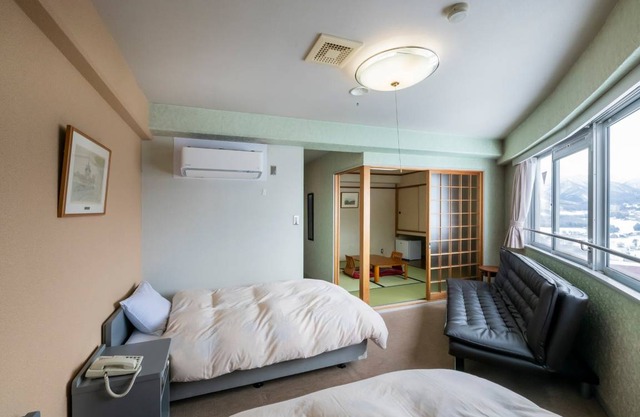 HOTEL ALPHASTAR