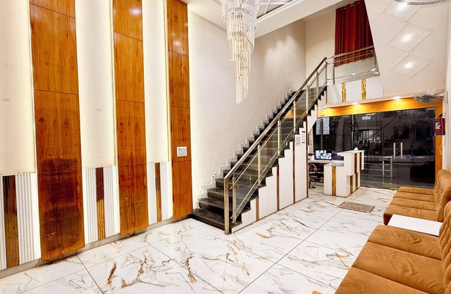 Hotel Apple Stay - near Main Temple