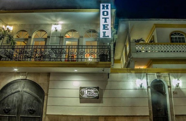 Hotel Casa Blanca