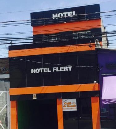 Hotel Flert Santana