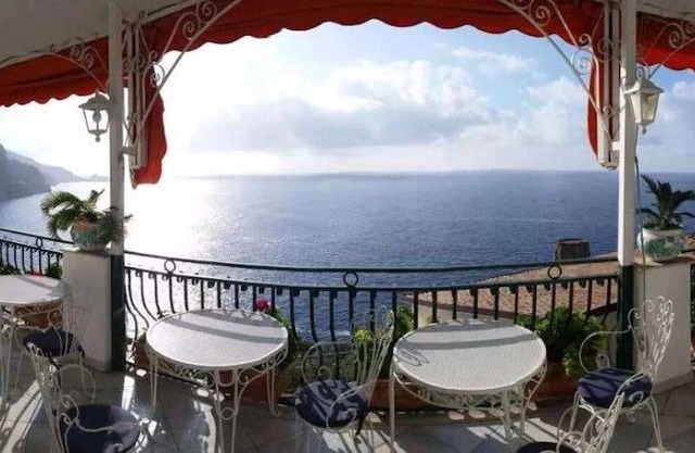 Hotel La Perla