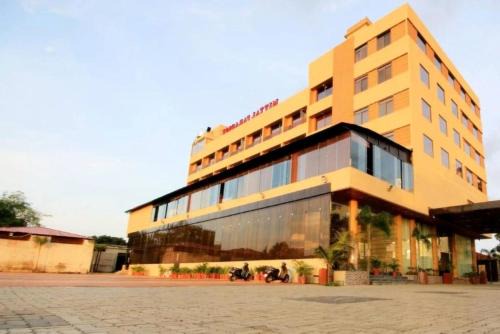 Hotel Mittal Avenue