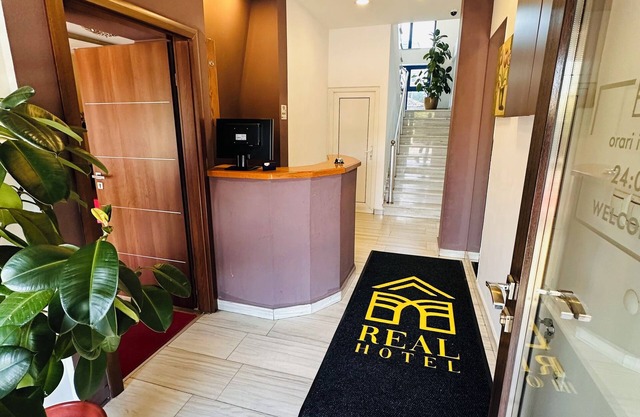 Hotel Real