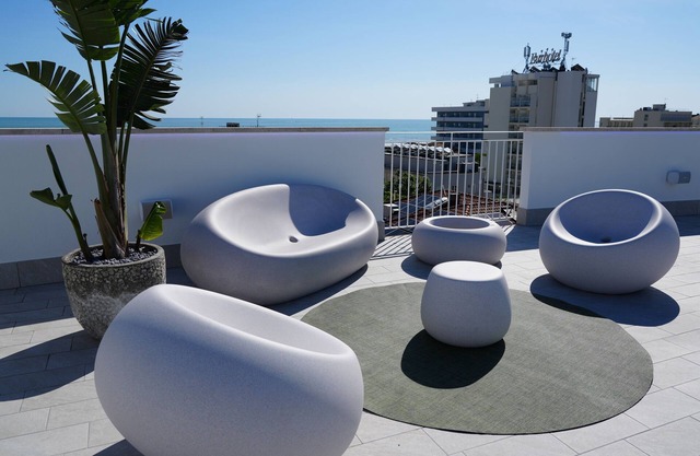 HOTEL REGAL